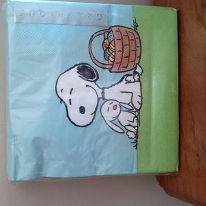 Snoopy Easter dinner napkins